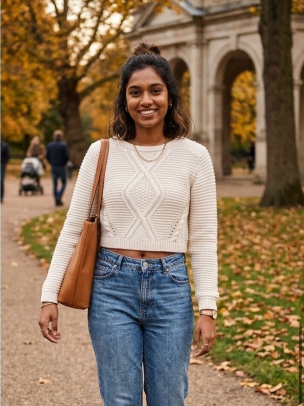 H&M Cream Cropped Cable-Knit Crewneck Sweater